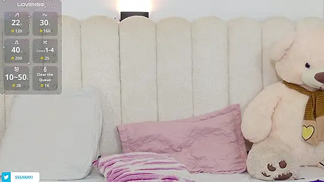 Snapshot of Saraycum chatting on 11/20/25, 08:19 Saraycum online show from 11/20/25, 08:19