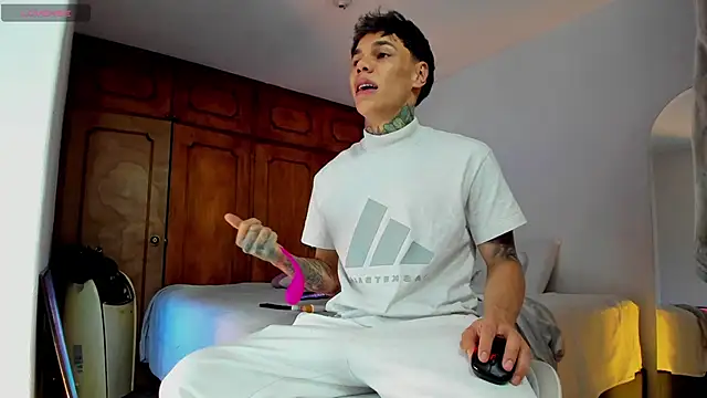 Jordyrodriiguez online show from 01/02/25, 02:33