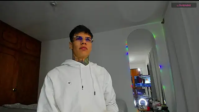 Jordyrodriiguez online show from 02/06/25, 03:27