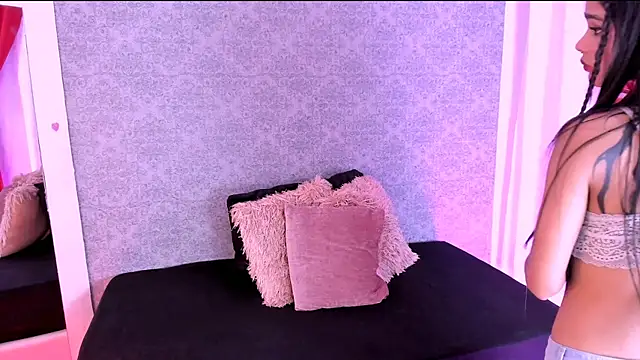 CatrinaRossi online show from 12/20/24, 08:01