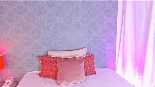 CatrinaRossi online show from 01/18/25, 08:09