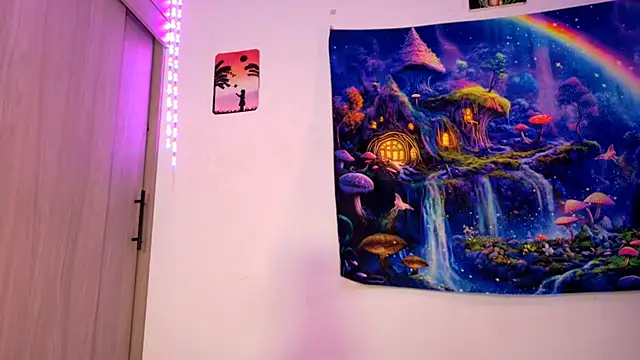 CatrinaRossi online show from 11/07/25, 10:54