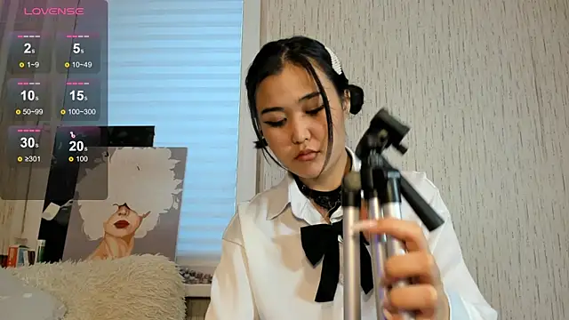 luna-catt online show from 01/26/25, 06:28