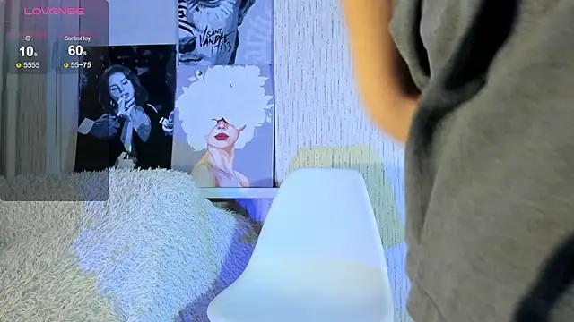 luna-catt online show from 02/22/25, 09:04