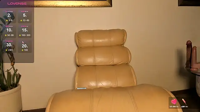 luna-catt online show from 03/20/25, 10:51