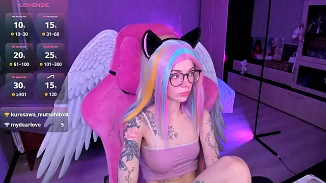 Snapshot of The_love_project chatting on 11/05/25, 10:43 The love project online show from 11/05/25, 10:43