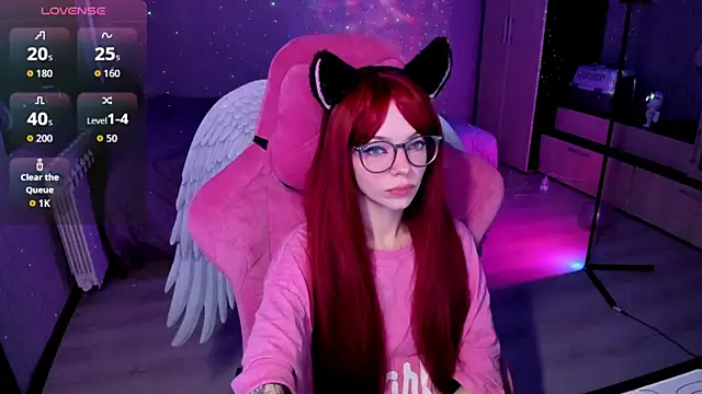 Snapshot of The_love_project chatting on 11/28/25, 01:08 The love project online show from 11/28/25, 01:08