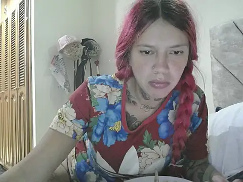 Snapshot of PhiliaShekinah1 chatting on 05/27/26, 01:57 PhiliaShekinah1 online show from 05/27/26, 01:57