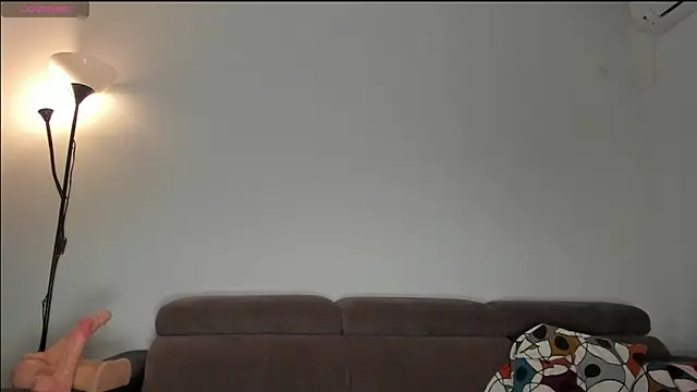 justchloex online show from 03/08/25, 10:45