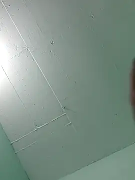 Snapshot of Luisf1267 chatting on 09/20/25, 03:07 Luisf1267 online show from 09/20/25, 03:07