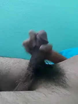 Snapshot of Luisf1267 chatting on 09/23/25, 03:42 Luisf1267 online show from 09/23/25, 03:42