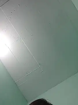 Snapshot of Luisf1267 chatting on 11/22/25, 04:55 Luisf1267 online show from 11/22/25, 04:55