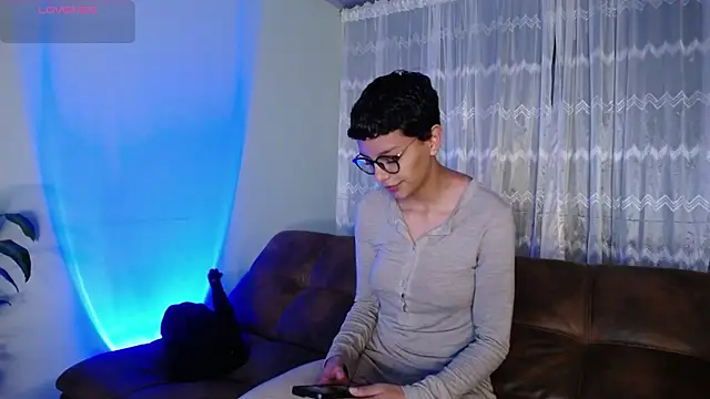 peyton golden1 online show from 03/19/25, 01:21