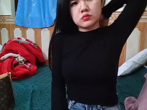 Yin-girl online show from 02/20/25, 11:42