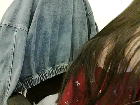 Yin-girl online show from 10/23/25, 07:01