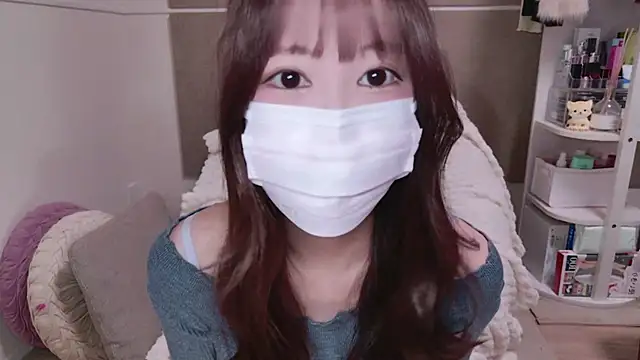 Snapshot of TsukasaSakai chatting on 01/18/25, 09:13 TsukasaSakai online show from 01/18/25, 09:13