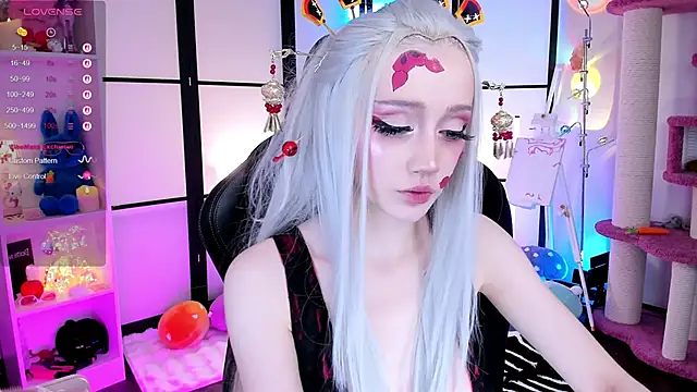 Snapshot of LilithLin chatting on 03/30/26, 06:42 LilithLin online show from 03/30/26, 06:42