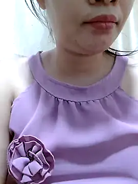 Snapshot of _Mira_69_ chatting on 04/21/26, 01:42 Mira 69 online show from 04/21/26, 01:42