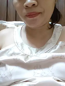 Snapshot of _Mira_69_ chatting on 06/05/26, 06:52 Mira 69 online show from 06/05/26, 06:52