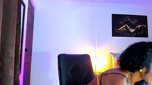 KimberlyBanks2 online show from 02/24/25, 10:26