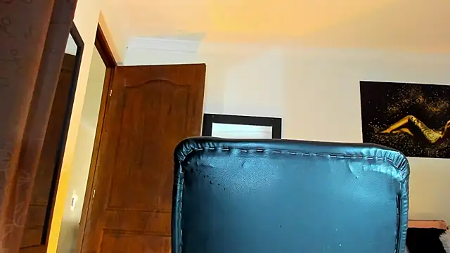 KimberlyBanks2 online show from 09/19/25, 03:02