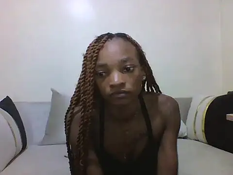 Snapshot of African-Dee chatting on 10/01/25, 11:55 African-Dee online show from 10/01/25, 11:55