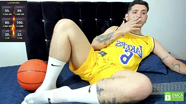 Snapshot of Noha_white chatting on 09/25/25, 06:44 Noha white online show from 09/25/25, 06:44