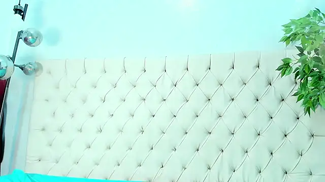 Briyit Doll online show from 12/20/24, 07:28