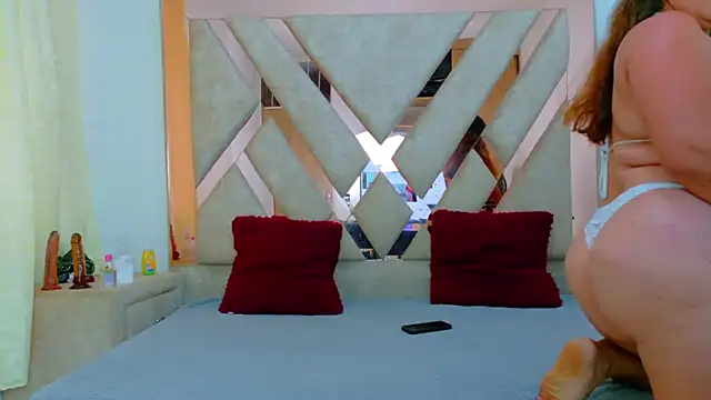 LeidyJones online show from 03/18/25, 06:37