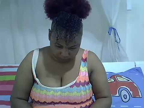 Snapshot of browndolly12 chatting on 07/07/26, 04:44 browndolly12 online show from 07/07/26, 04:44
