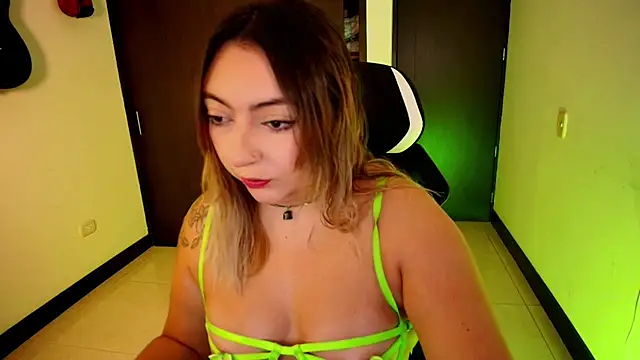 miaawild online show from 12/05/25, 02:47