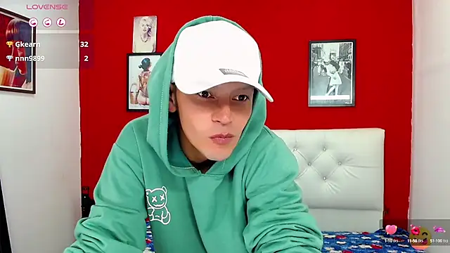 Snapshot of _snopyy_ chatting on 01/20/25, 09:53  snopyy  online show from 01/20/25, 09:53