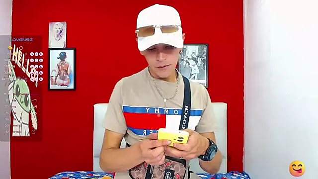 Snapshot of _snopyy_ chatting on 01/22/25, 08:28  snopyy  online show from 01/22/25, 08:28