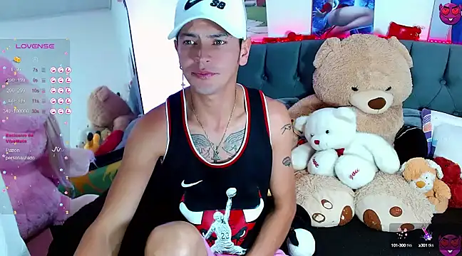 Snapshot of _snopyy_ chatting on 02/27/25, 07:47  snopyy  online show from 02/27/25, 07:47