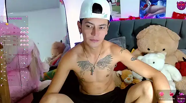 Snapshot of _snopyy_ chatting on 02/28/25, 05:15  snopyy  online show from 02/28/25, 05:15