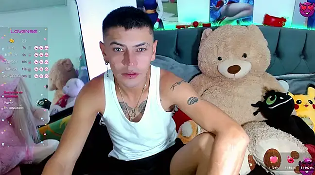 Snapshot of _snopyy_ chatting on 03/01/25, 11:26  snopyy  online show from 03/01/25, 11:26