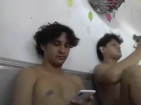 Snapshot of pedrodavid_ chatting on 03/06/25, 09:31 pedrodavid online show from 03/06/25, 09:31