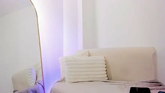 Caro martinezz online show from 11/26/25, 03:29