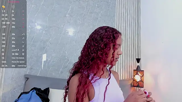 Snapshot of Sophiee_Velvet chatting on 01/30/25, 11:33 Sophiee Velvet online show from 01/30/25, 11:33