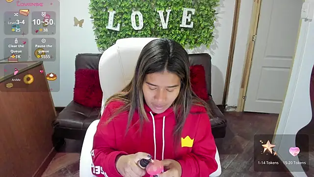 Enma  clark online show from 12/20/24, 03:14