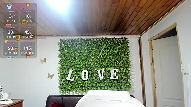 Enma  clark online show from 02/04/25, 10:13