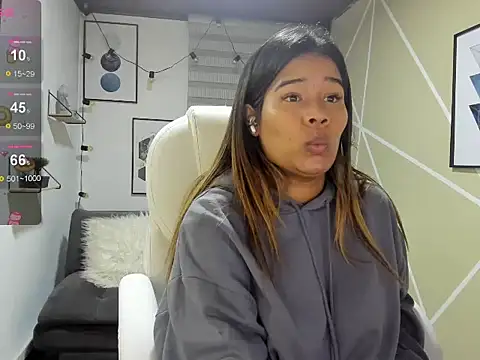 Enma  clark online show from 11/07/25, 04:12