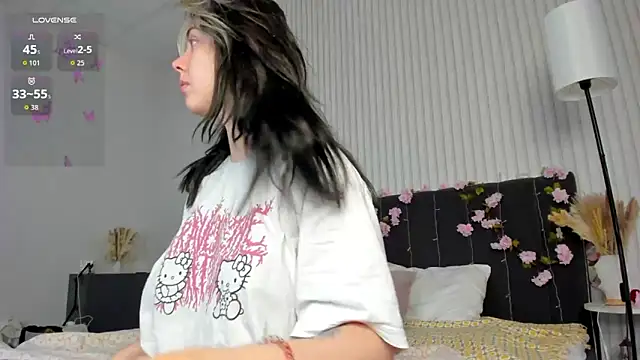 Vanessa Walters online show from 09/19/25, 02:02