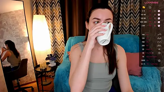 annacooleman online show from 11/10/25, 08:13