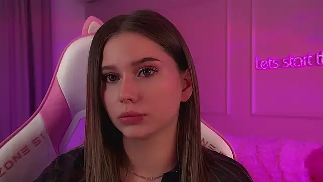 Snapshot of DianaVert chatting on 03/05/26, 06:26 DianaVert online show from 03/05/26, 06:26