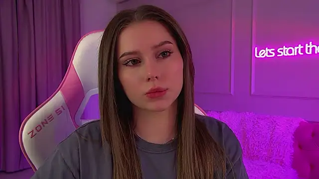 Snapshot of DianaVert chatting on 03/09/26, 06:23 DianaVert online show from 03/09/26, 06:23