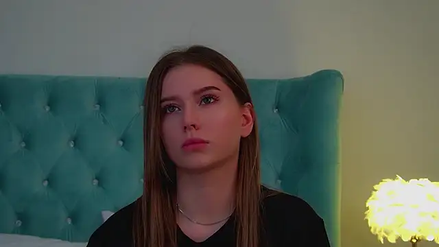 Snapshot of DianaVert chatting on 03/11/26, 06:30 DianaVert online show from 03/11/26, 06:30