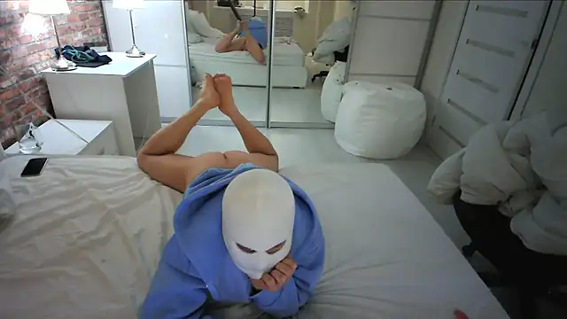 Alexxxx1086 online show from 03/05/25, 11:49