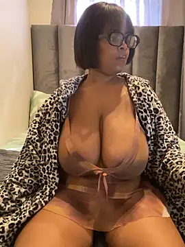 Snapshot of Saggy_areola95 chatting on 05/27/26, 08:55 Saggy areola95 online show from 05/27/26, 08:55