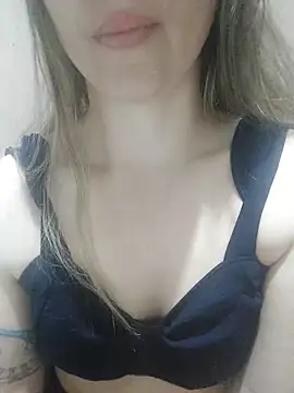 branca18hot online show from 10/22/25, 12:27